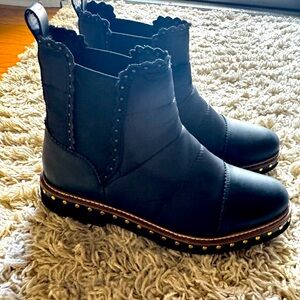 Beautiful black leather bootie’s by Free People